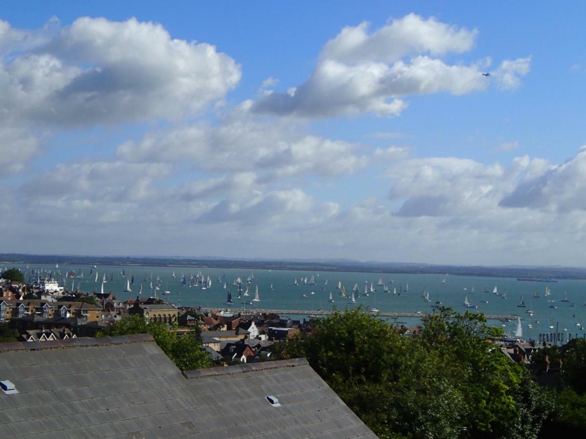 Halcyone Villa Cowes  Esterno foto