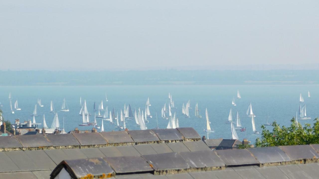Halcyone Villa Cowes  Esterno foto